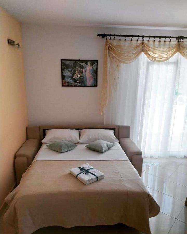 Lana Apartamento Biograd Na Moru Quarto foto